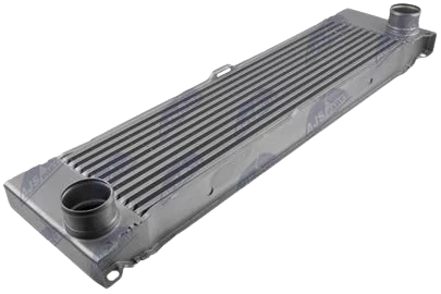 Intercooler, chladič plnicího vzduchu MERCEDES-BENZ C-CLASS W 203 (00-) C 160, CLK-CLASS W 209 (02-) CLK 200 CGI, SLK-CLASS W 171 (04-) SLK 200 KOMPRESSOR